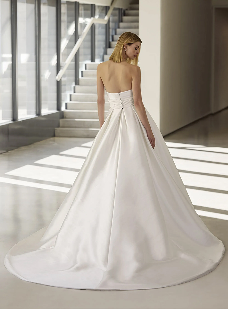 Abito da sposa Pronovias Leaves - immagine 5
